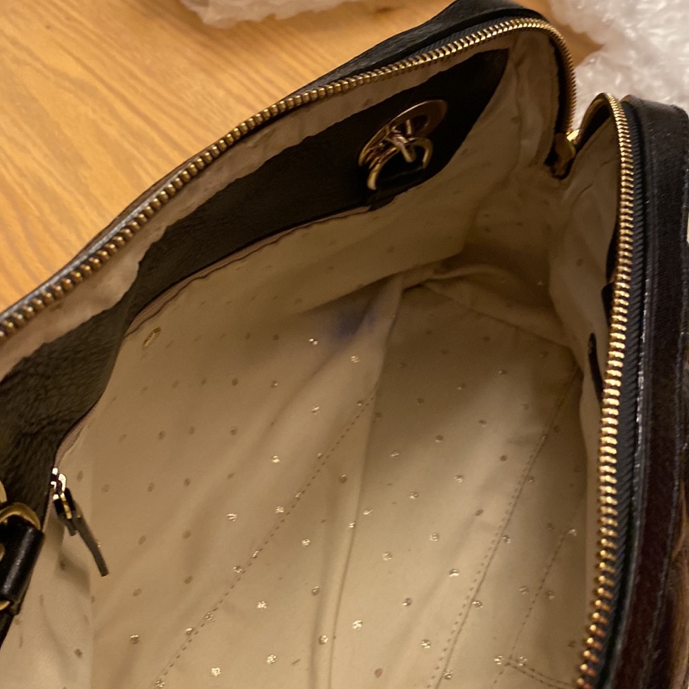 Kate Spade ♠️ Black Quilted bag w/gold chain handle details - Picture 13 of 15